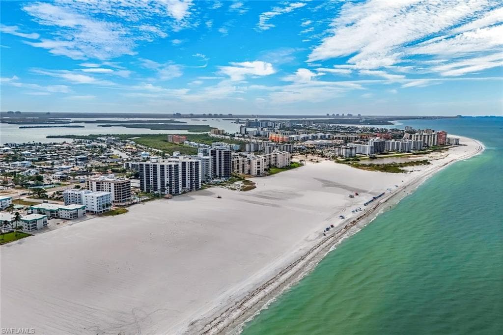 6500 Estero BLVD C113-38