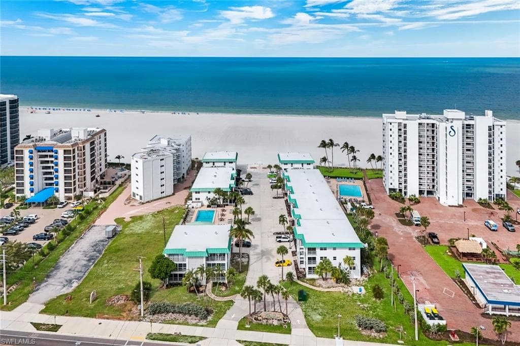 6500 Estero BLVD C113-3