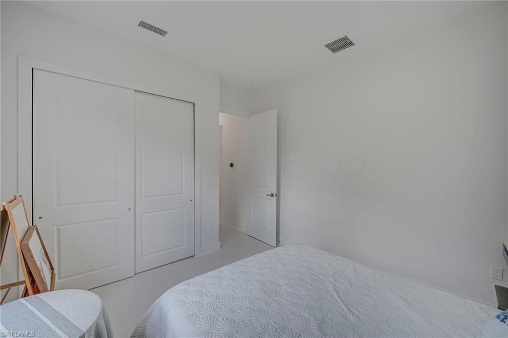 2662 36th AVE SE-27