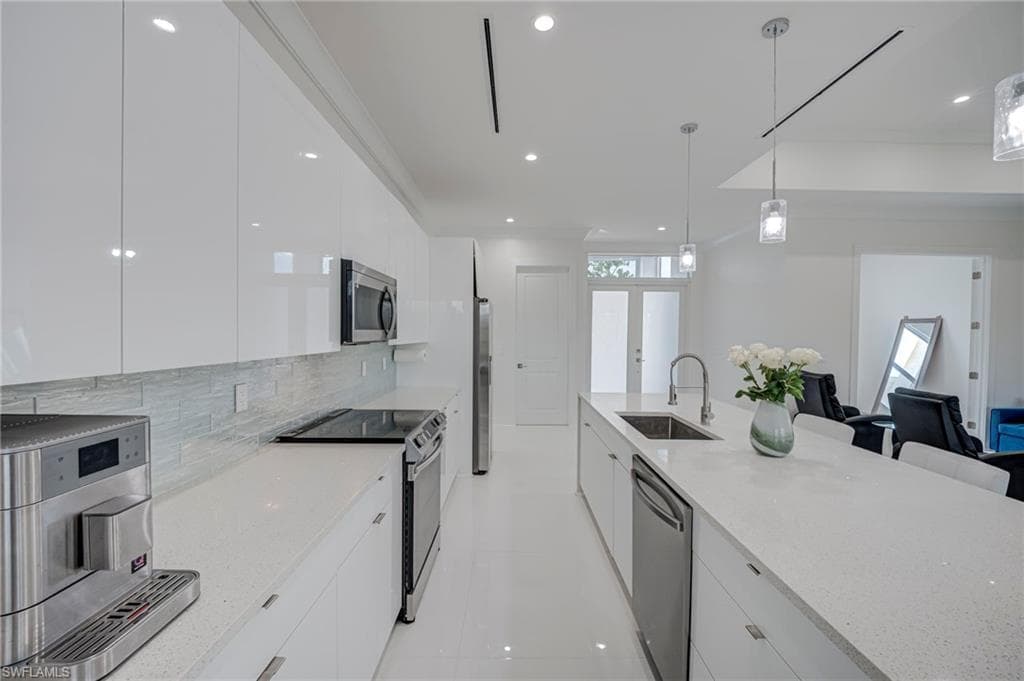 2662 36th AVE SE-10