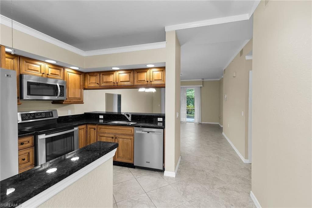 365 Stella Maris DR N 2902-6