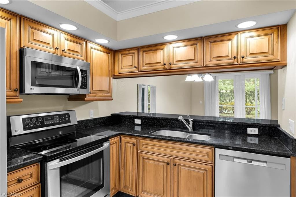 365 Stella Maris DR N 2902-9