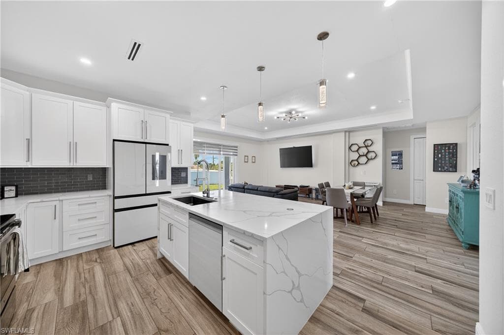 1902 NE 20th ST-12