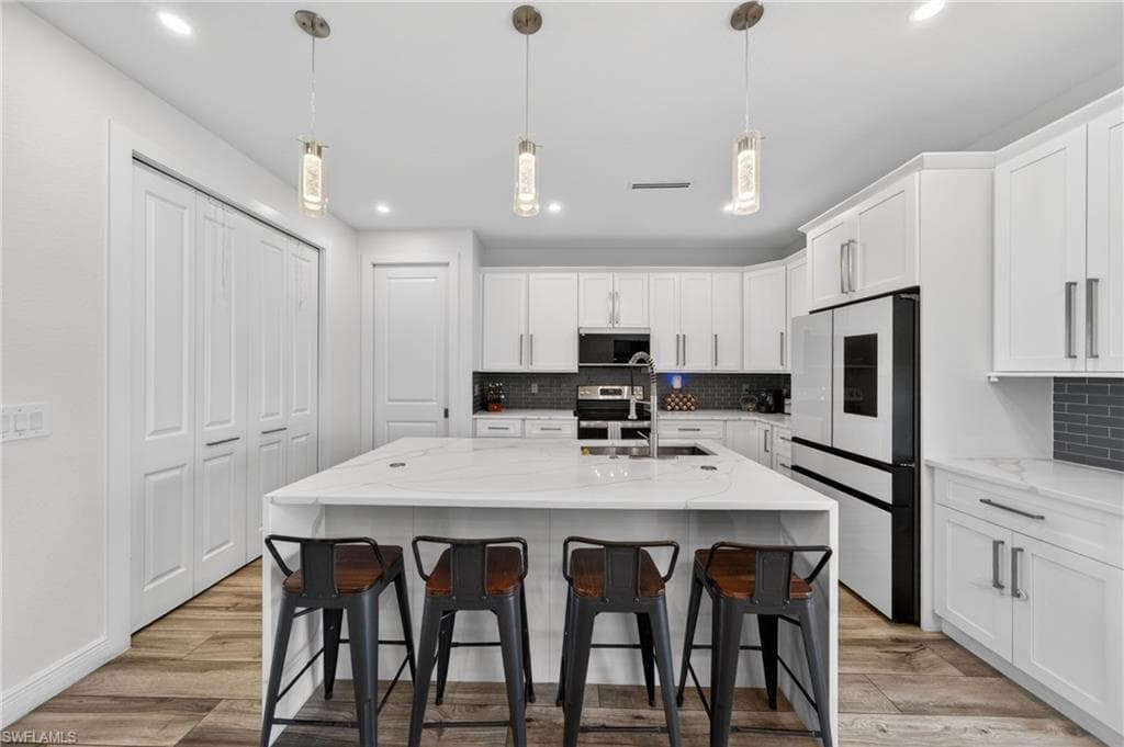 1902 NE 20th ST-9