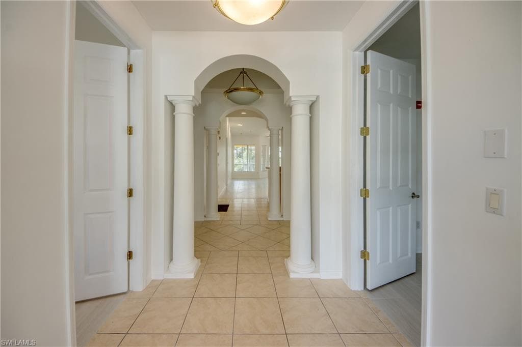 15250 Riverbend BLVD 204-1