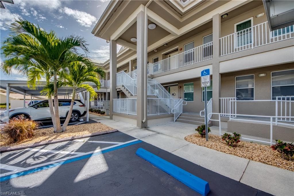 15250 Riverbend BLVD 204-18