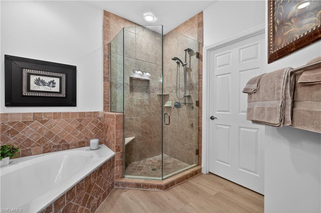 5035 YACHT HARBOR DR 103-16