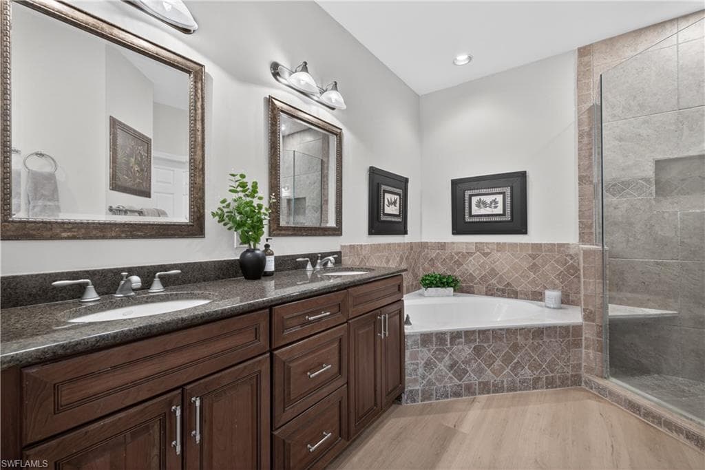 5035 YACHT HARBOR DR 103-14
