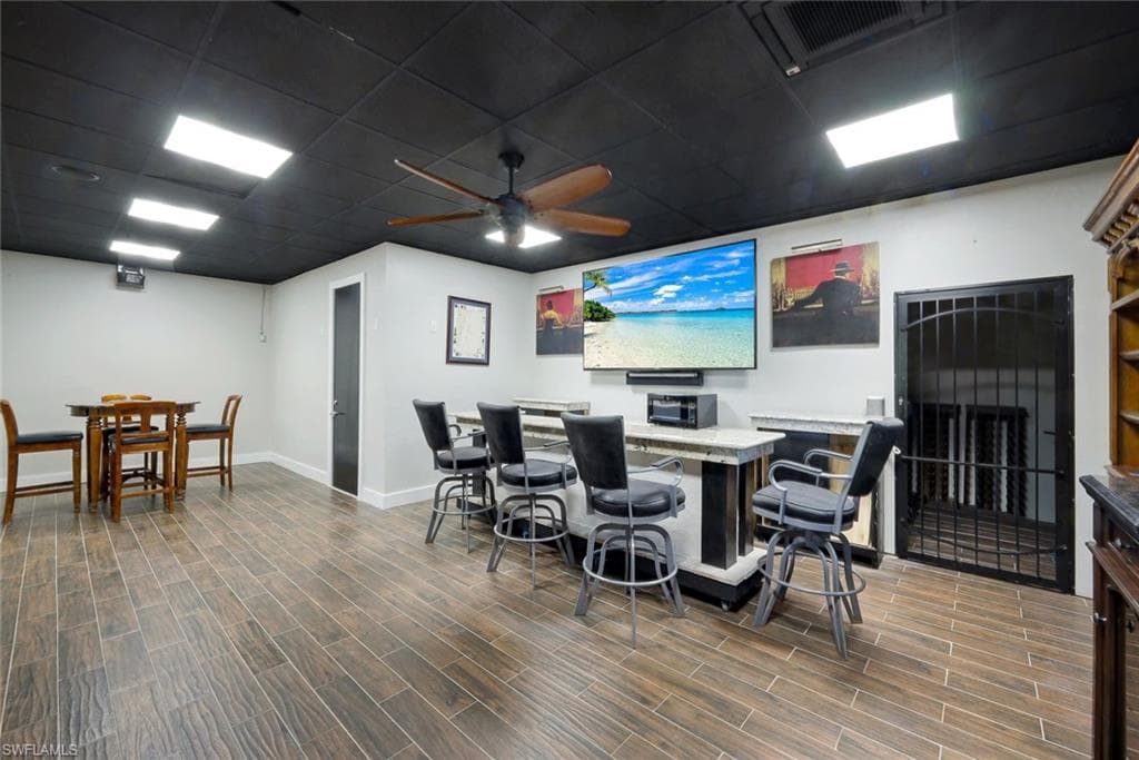 834 HIDEAWAY CIR W-16