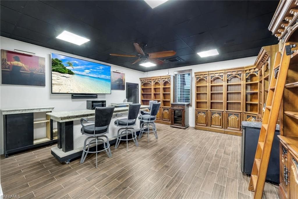 834 HIDEAWAY CIR W-15