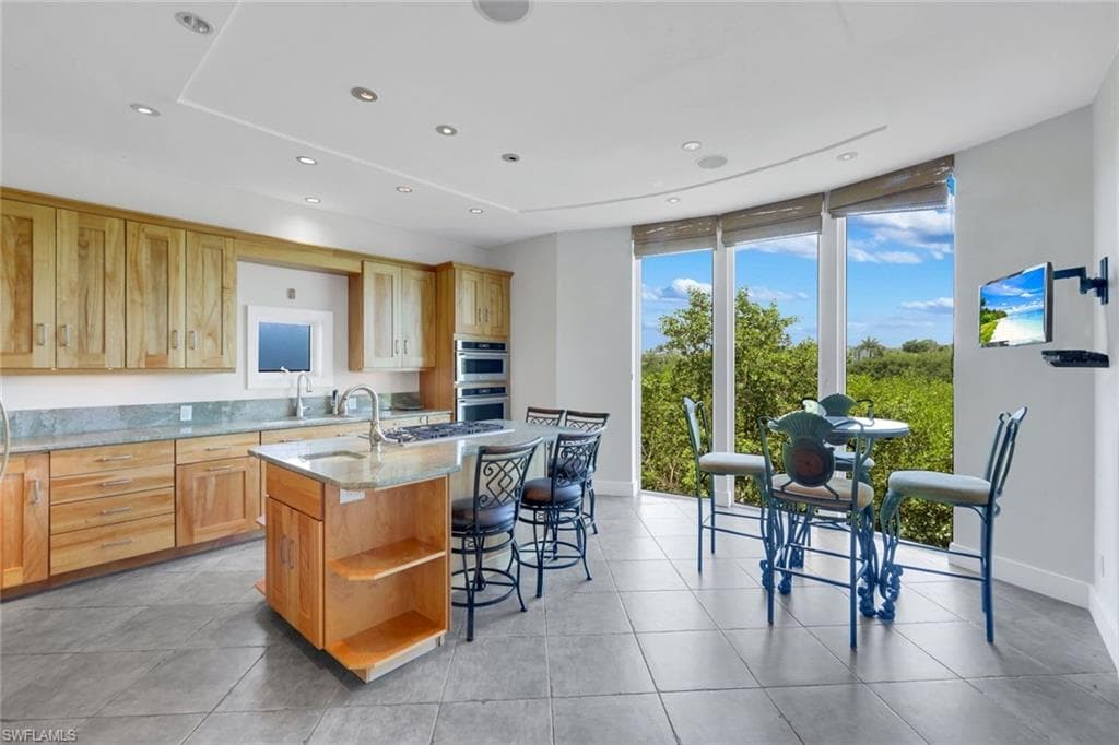 834 HIDEAWAY CIR W-2