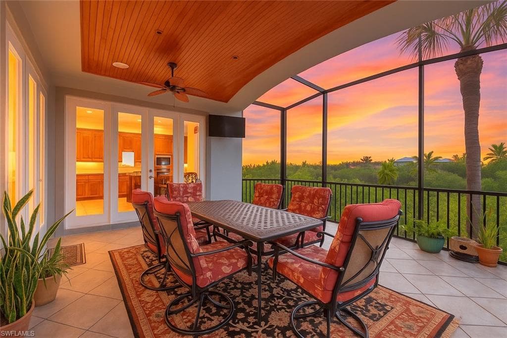 834 HIDEAWAY CIR W-49