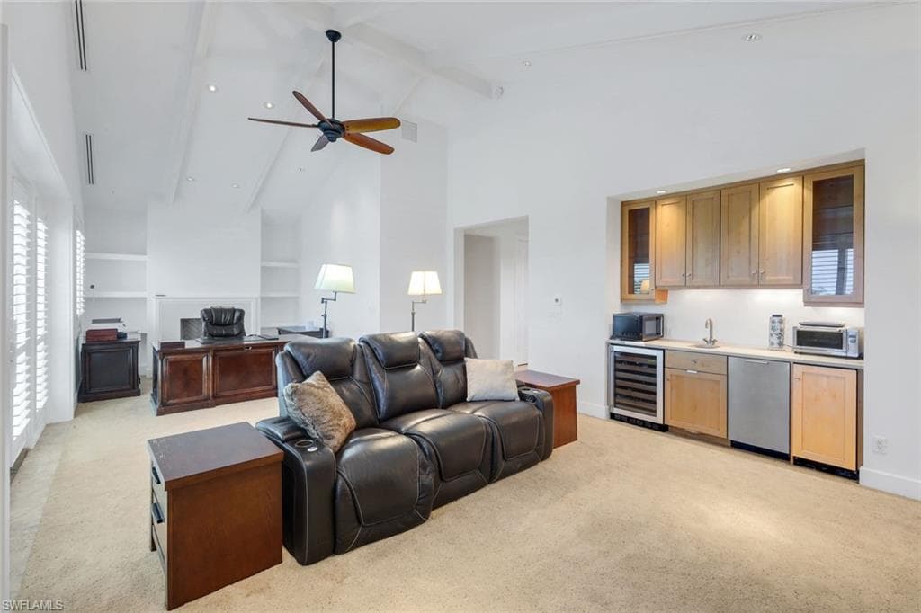 834 HIDEAWAY CIR W-10