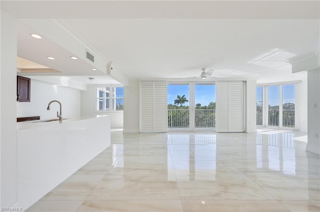 6361 Pelican Bay BLVD 202-4