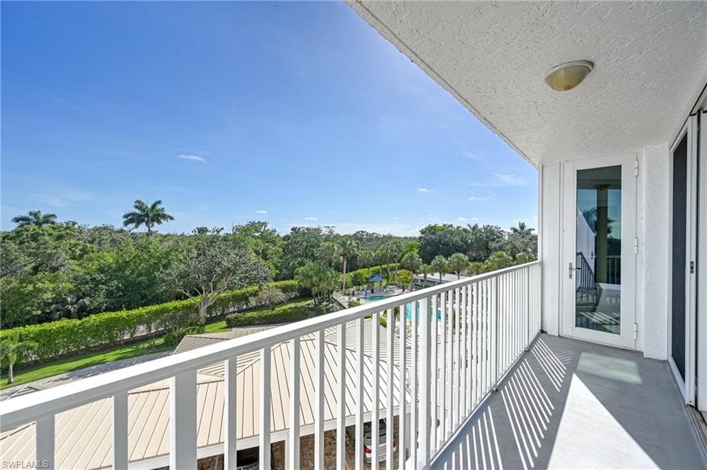 6361 Pelican Bay BLVD 202-7