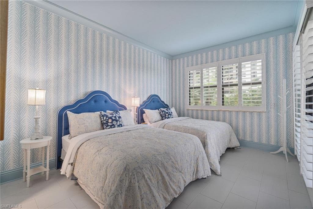 176 Collier BLVD 101-6