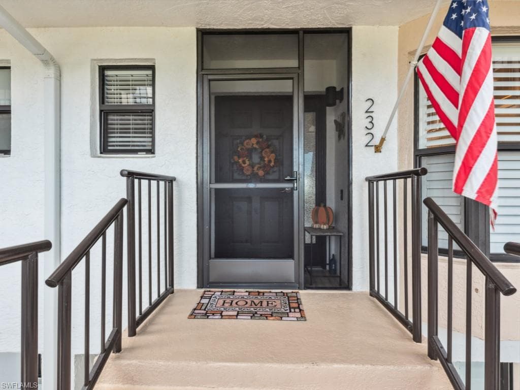 232 La Peninsula BLVD 232-2