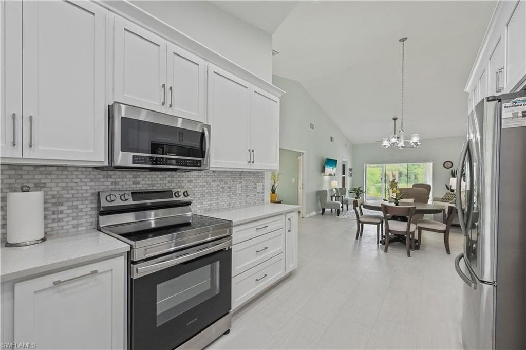 657 Saint Andrews BLVD-12