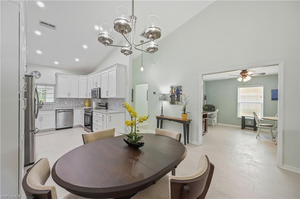 657 Saint Andrews BLVD-8