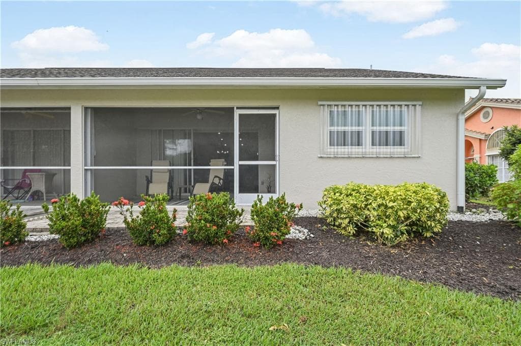 657 Saint Andrews BLVD-32