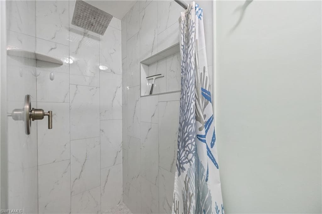 657 Saint Andrews BLVD-20