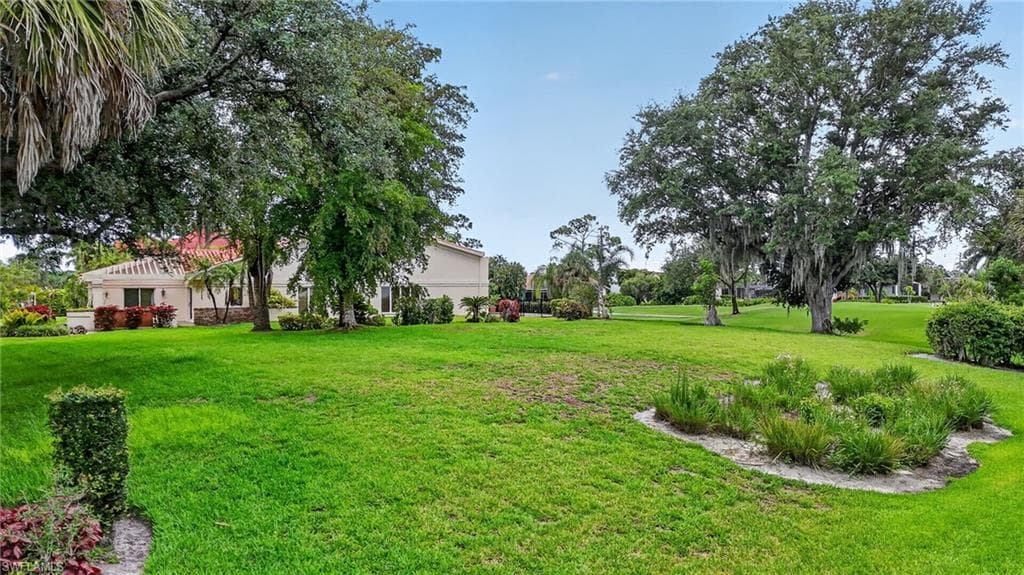 16047 Forest Oaks DR-6