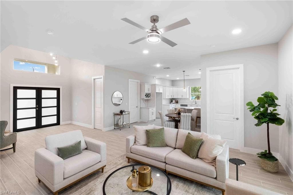 38 Lark DR-12