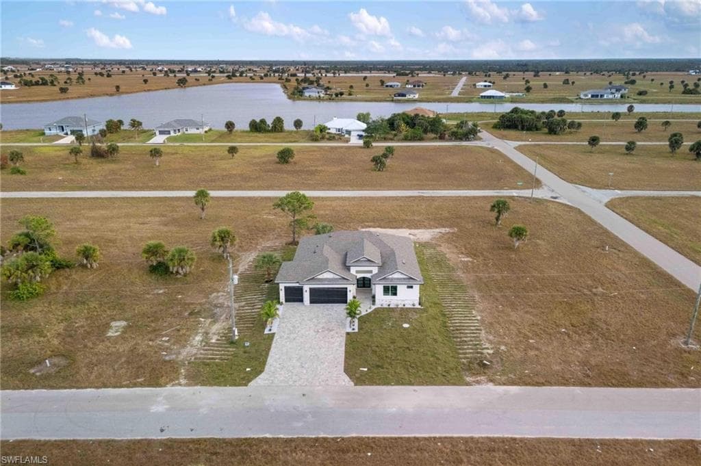 38 Lark DR-39