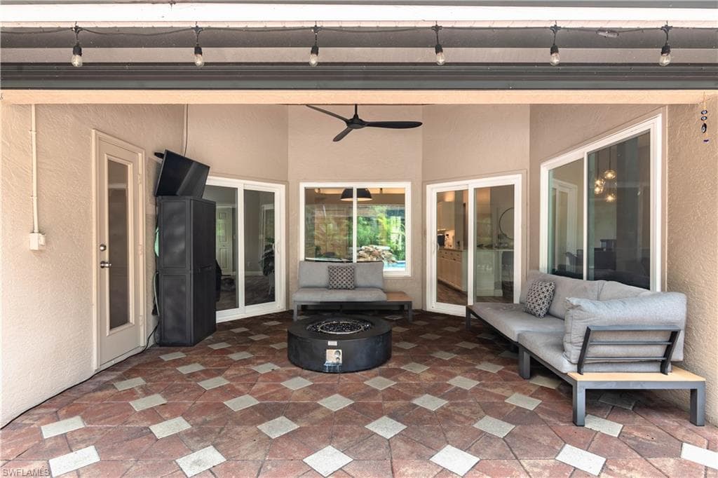 7653 Citrus Hill LN-27