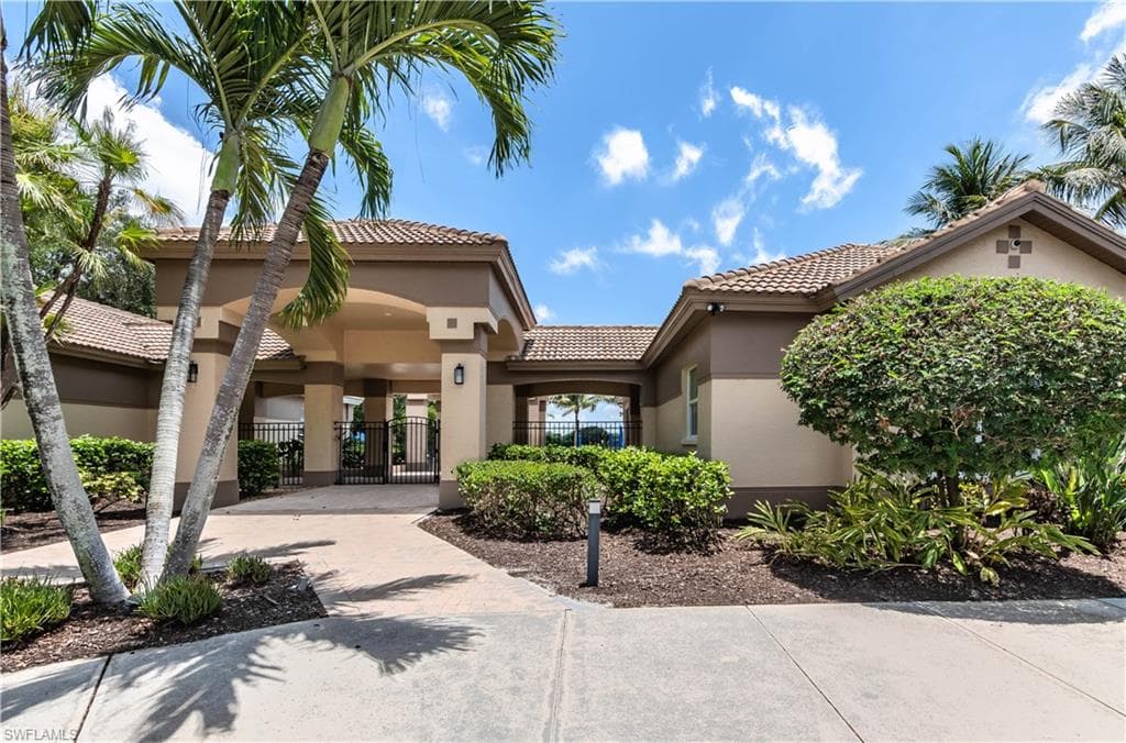 7653 Citrus Hill LN-40
