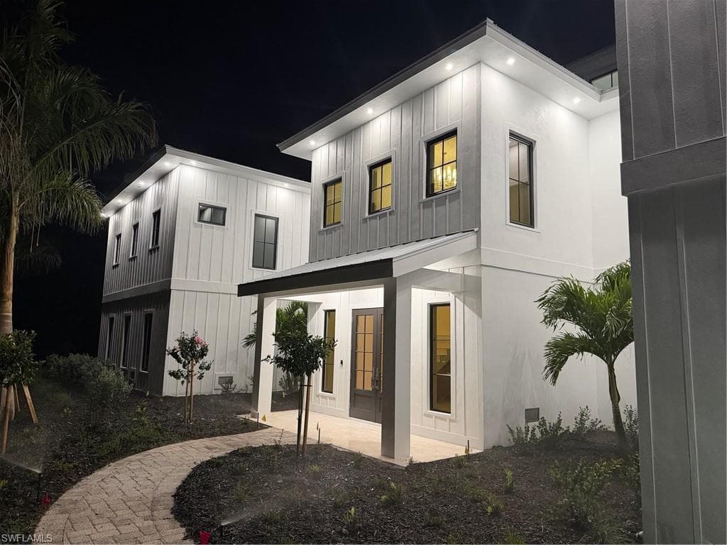3324 Saint Kilda RD-21