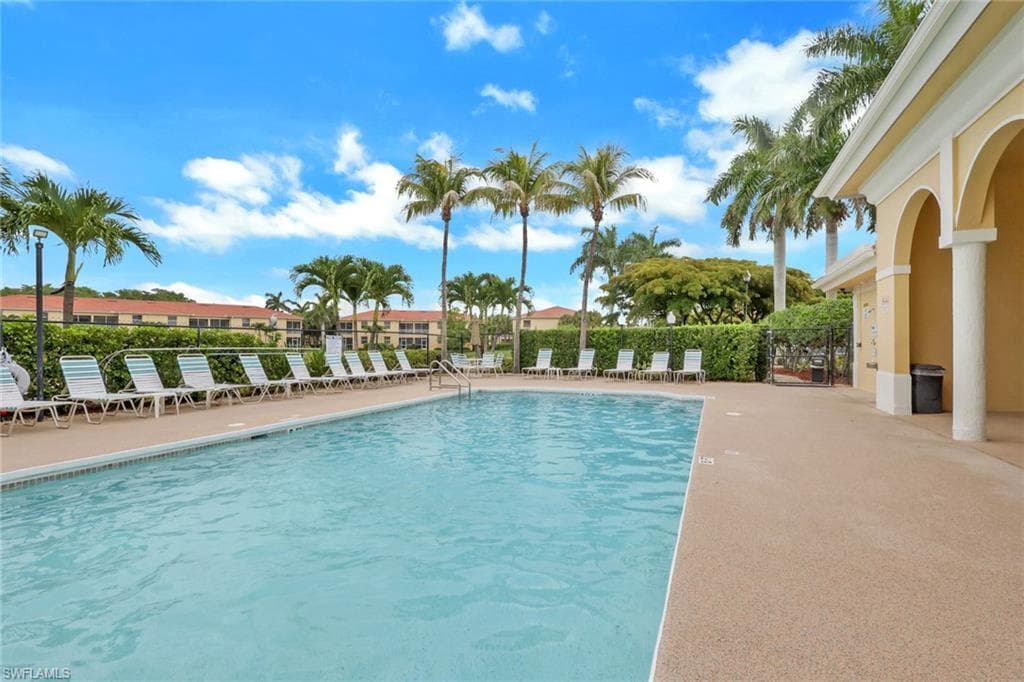 4236 Bellasol CIR 1021-27