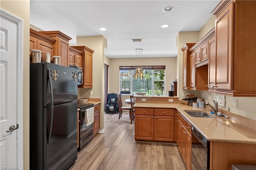 20552 Larino LOOP-4