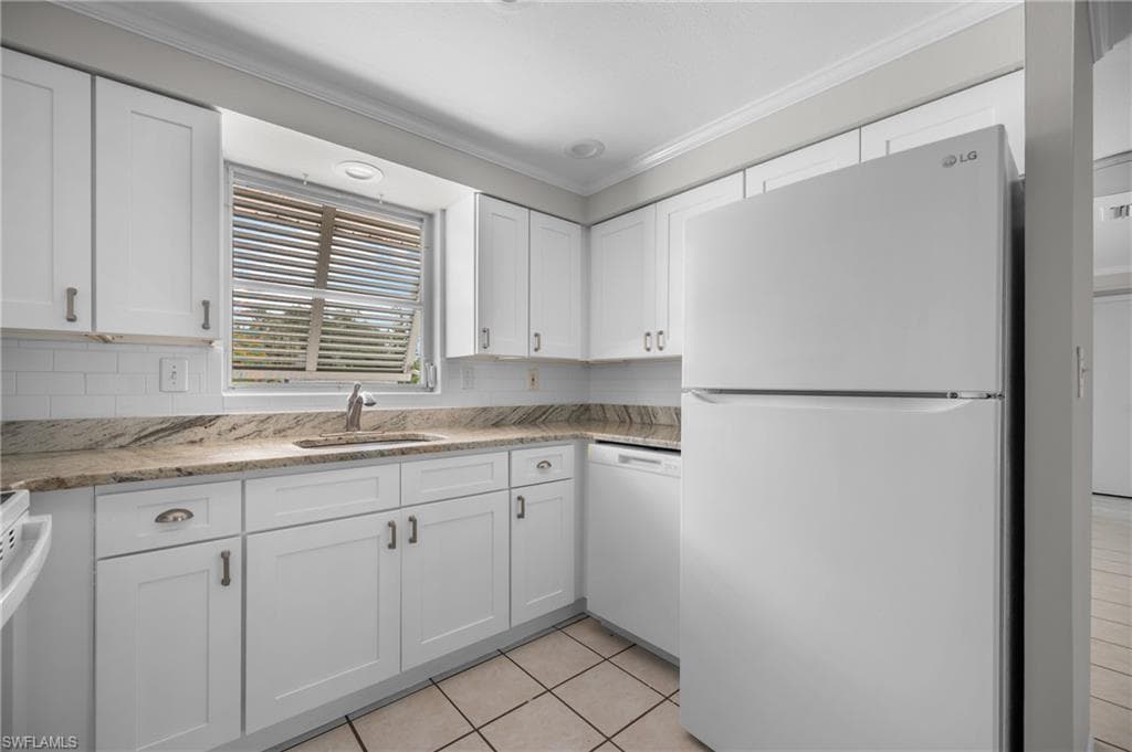 2480 Manasota Beach RD-14
