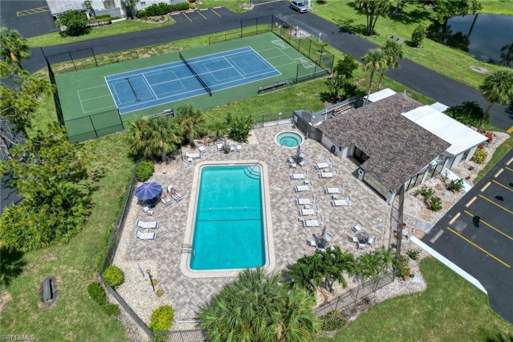 17456 OVERHILL DR F-19