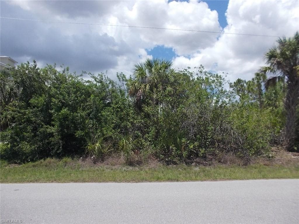 14232 Rothschild AVE-4