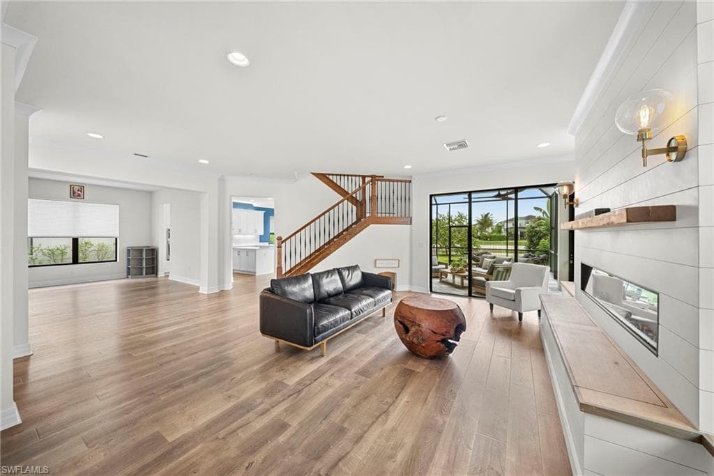 4586 Luminary AVE-5