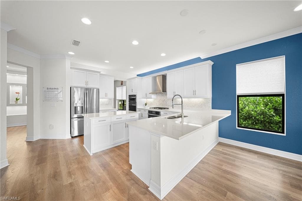 4586 Luminary AVE-16