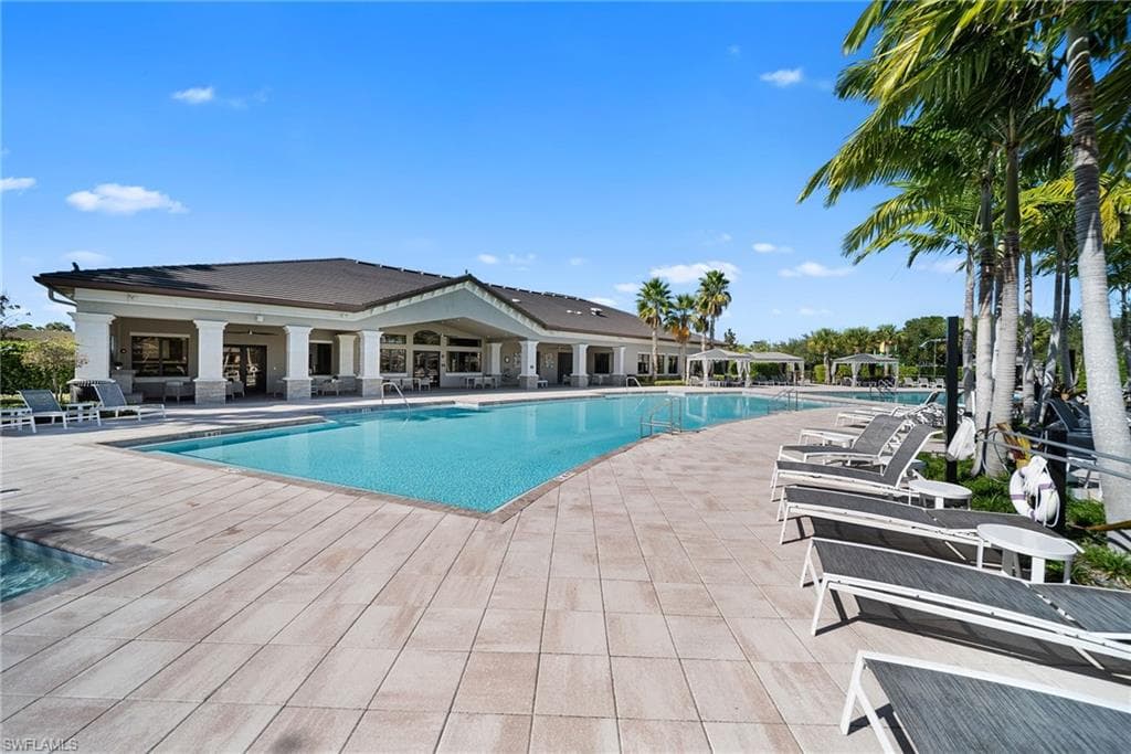 4586 Luminary AVE-42