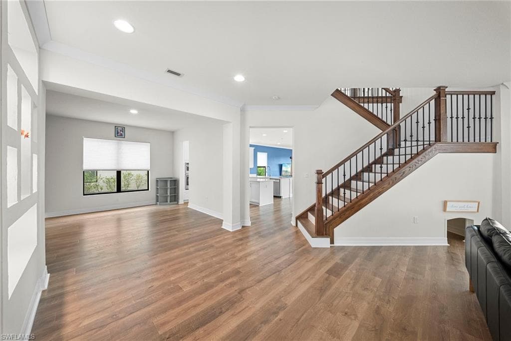 4586 Luminary AVE-11