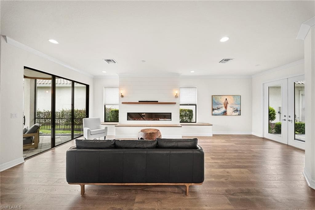 4586 Luminary AVE-6