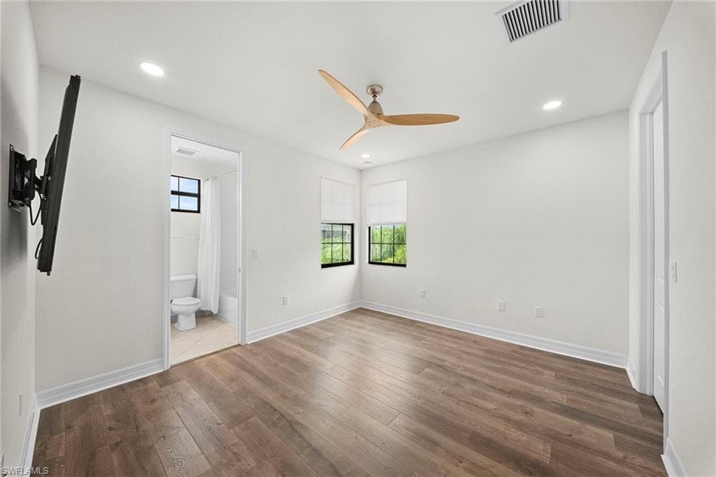 4586 Luminary AVE-35