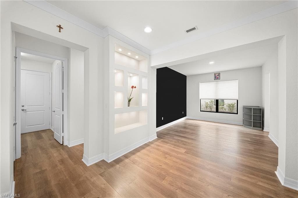 4586 Luminary AVE-8