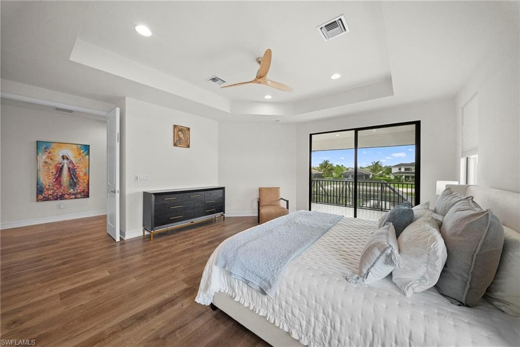 4586 Luminary AVE-24