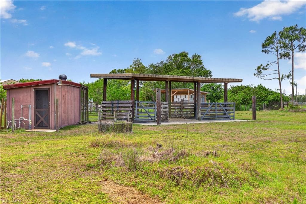6670 Pangola RD-40