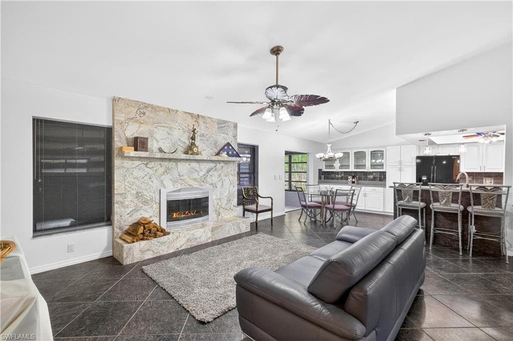 6670 Pangola RD-17