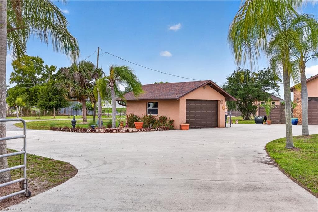 6670 Pangola RD-3