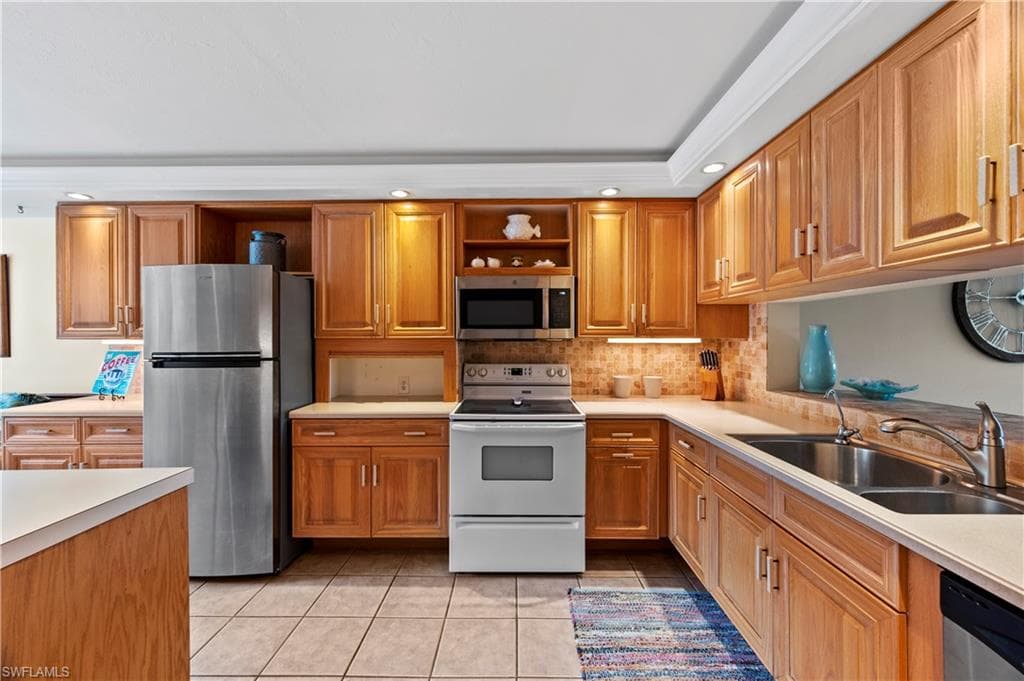1250 Yesica Ann CIR E105-1