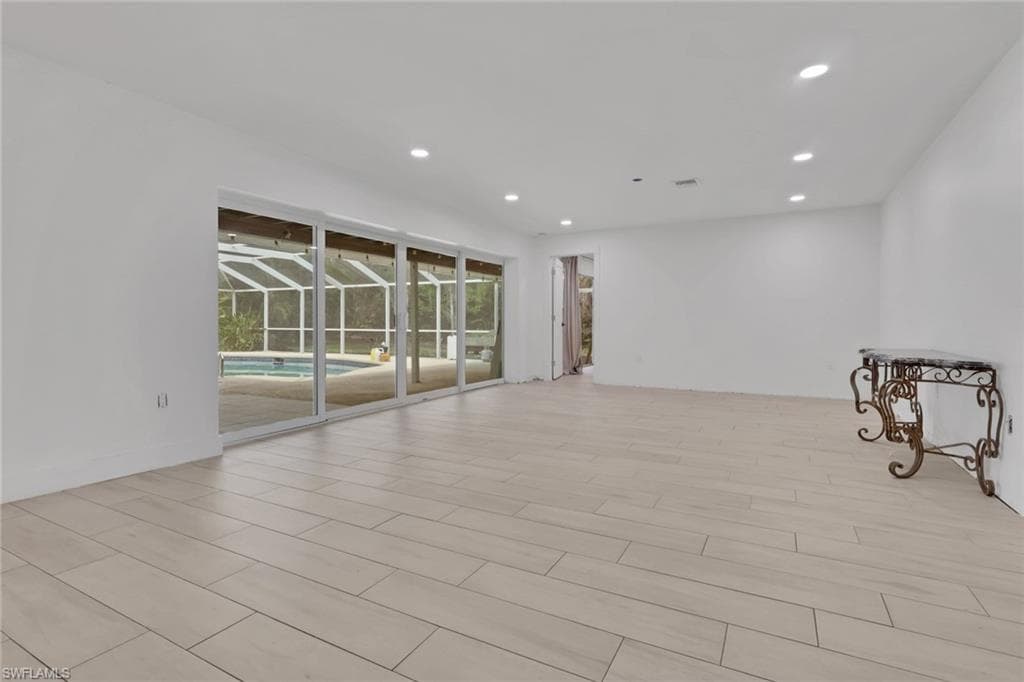 27126 Rue De Paix-5