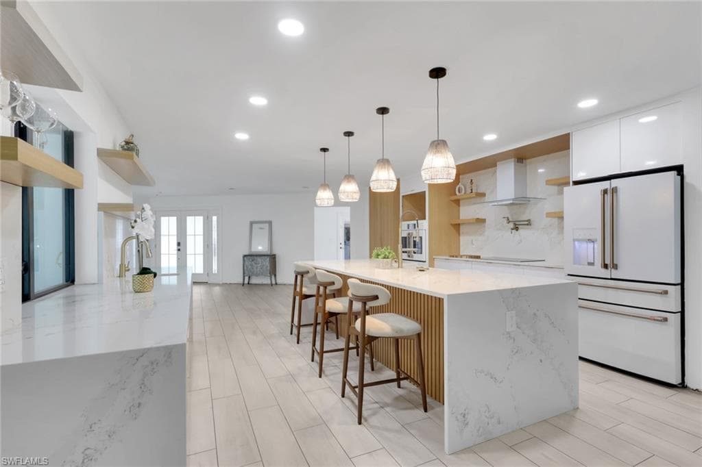 27126 Rue De Paix-11